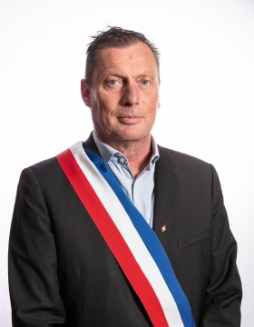 NICOLAS GIRARD