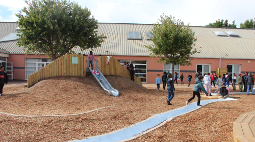 Cours d'école - louvière